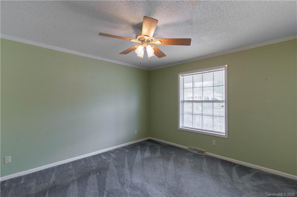 9537 Anne Taylor Road York, SC 29745 - Photo 10 of 20 Gallery Image 10