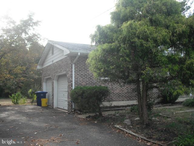 211 Arneys Mt Road Pemberton, NJ 08068 - Photo 5 of 33