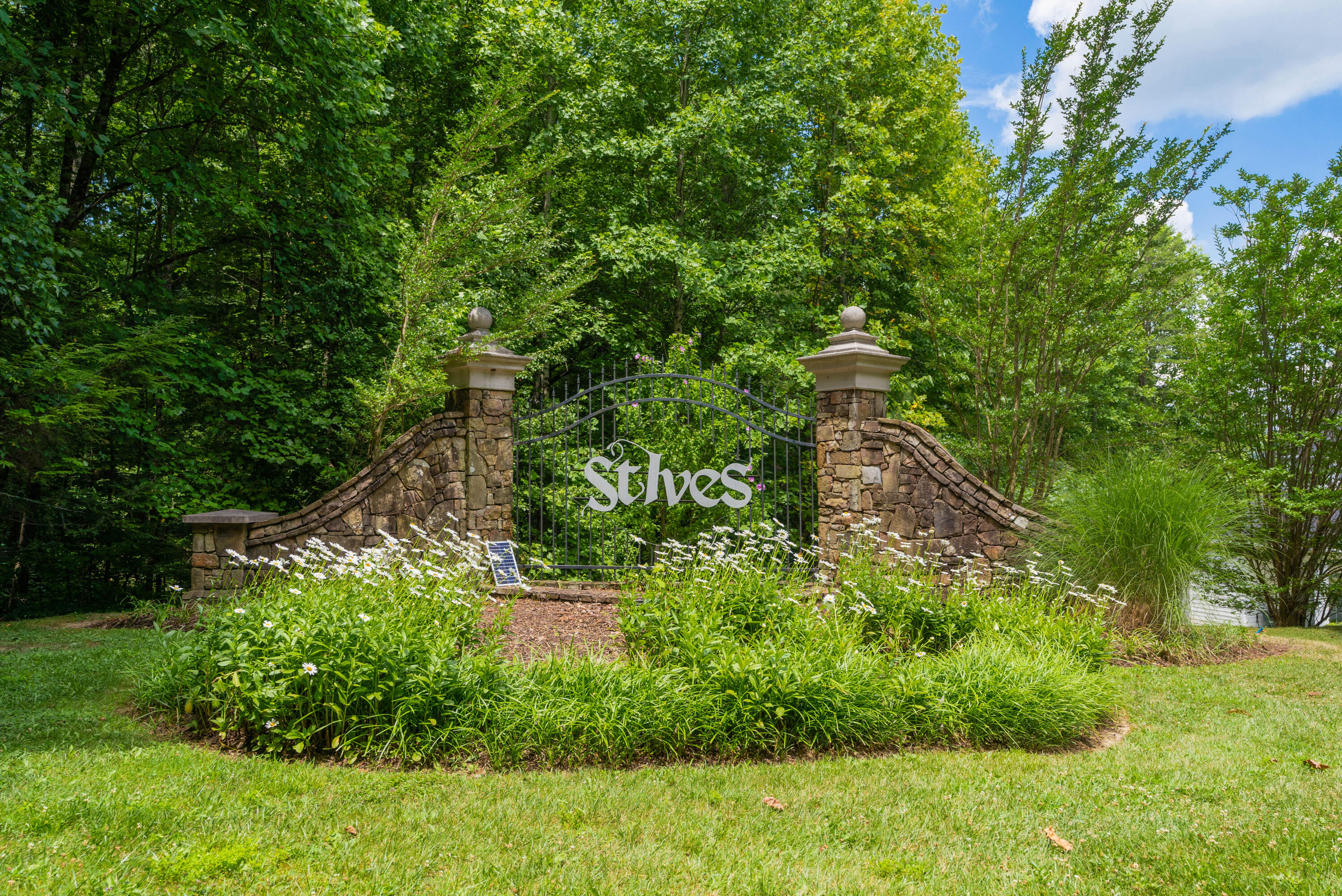 8 Ives Lake Road Signal Mountain, TN 37377 - Photo 68 of 70 31 - 8 Ives Lake - Exterior