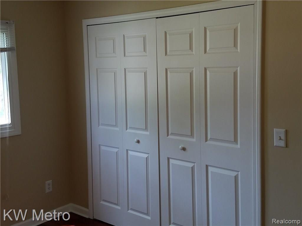 1785 Scheifle Road Walled Lake, MI 48390 - Photo 25 of 53 20180531_124535.jpg