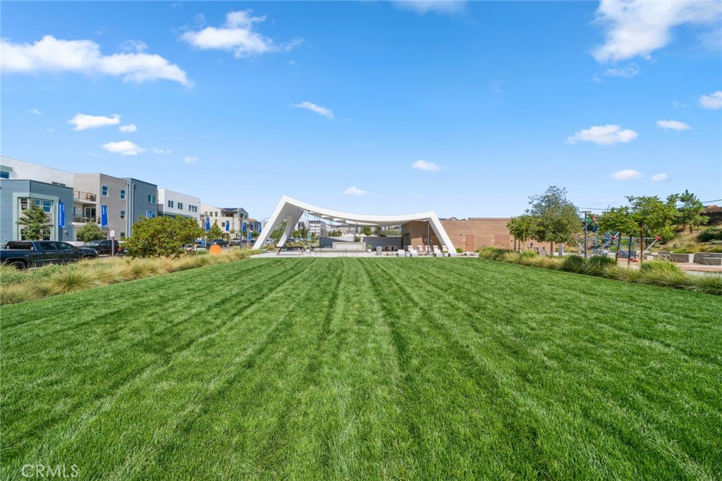 113 Bosal Irvine, CA 92618 - Photo 49 of 63 a front view of a house with garden