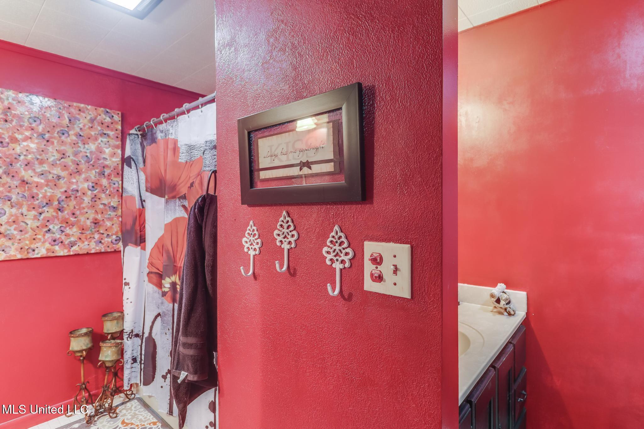 14160 John Clark Road Gulfport, MS 39503 - Photo 16 of 29 Master Bathroom