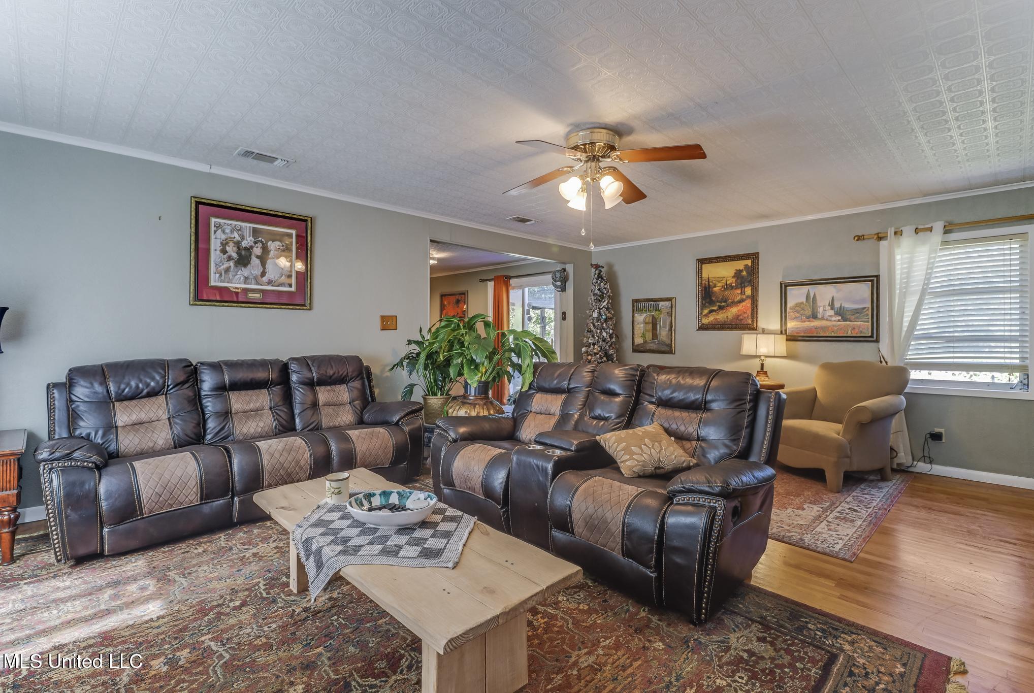 14160 John Clark Road Gulfport, MS 39503 - Photo 3 of 29 Living Room