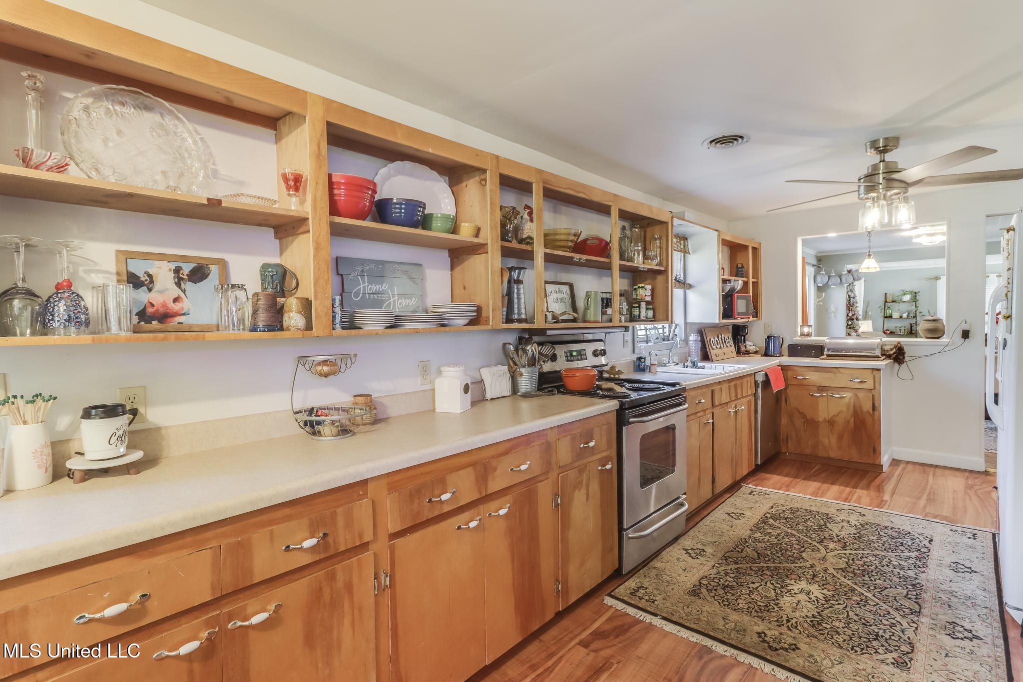14160 John Clark Road Gulfport, MS 39503 - Photo 9 of 29 Kitchen