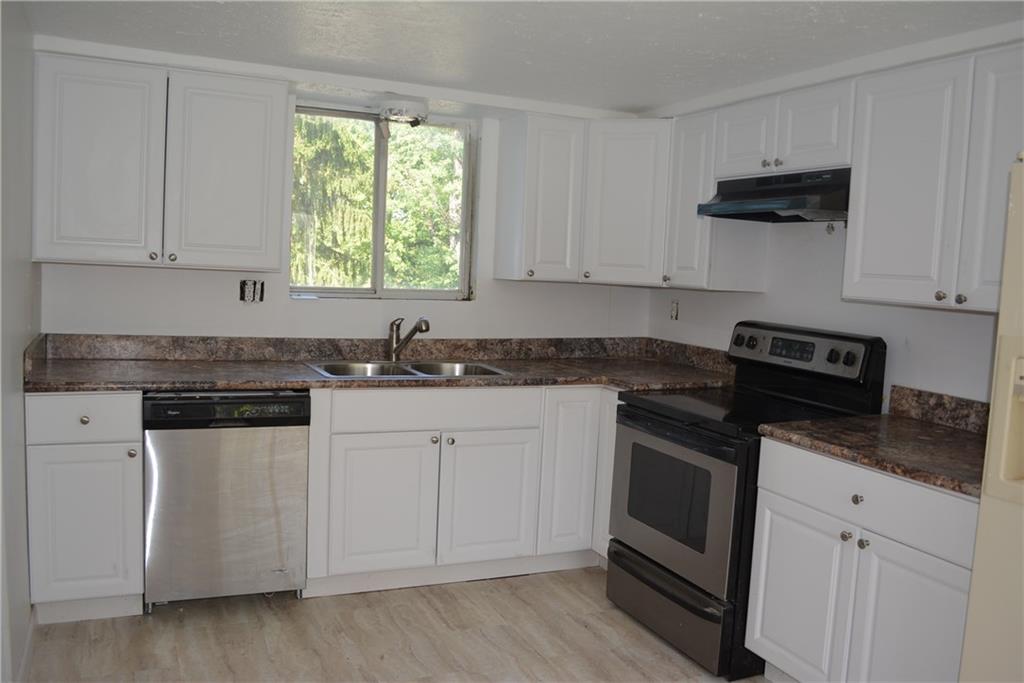 372 Bower Hill Road Venetia, PA 15367 - Photo 2 of 10 Gallery Image 2