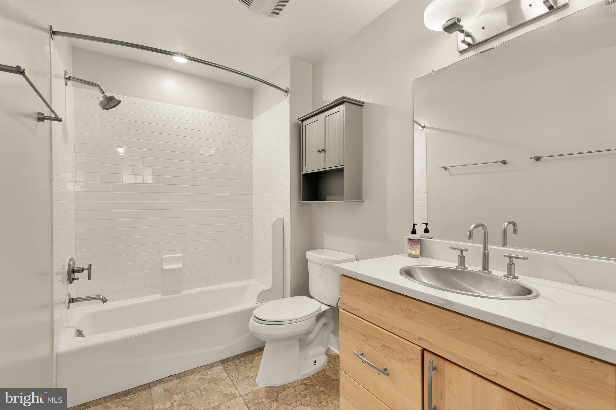 2412 17th Street Northwest, Unit C03 Washington, DC 20009 - Photo 18 of 26