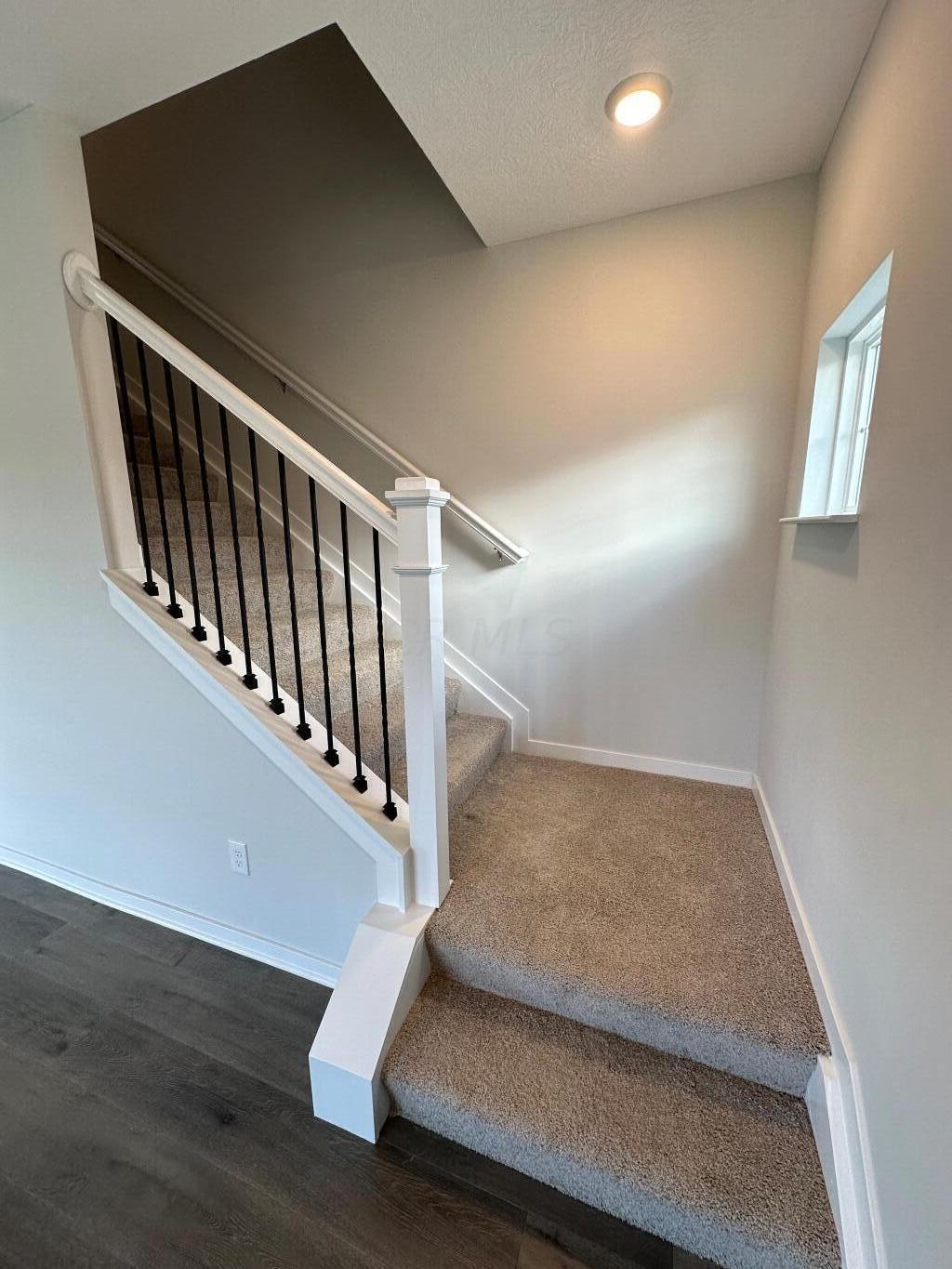 1497 Raley Way Columbus, OH 43228 - Photo 14 of 16 RP 54 Staircase 12-6