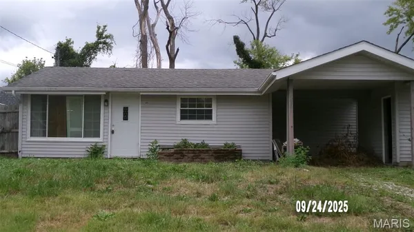 $59,900 | 100 Cascade Drive, Belleville, IL 62223