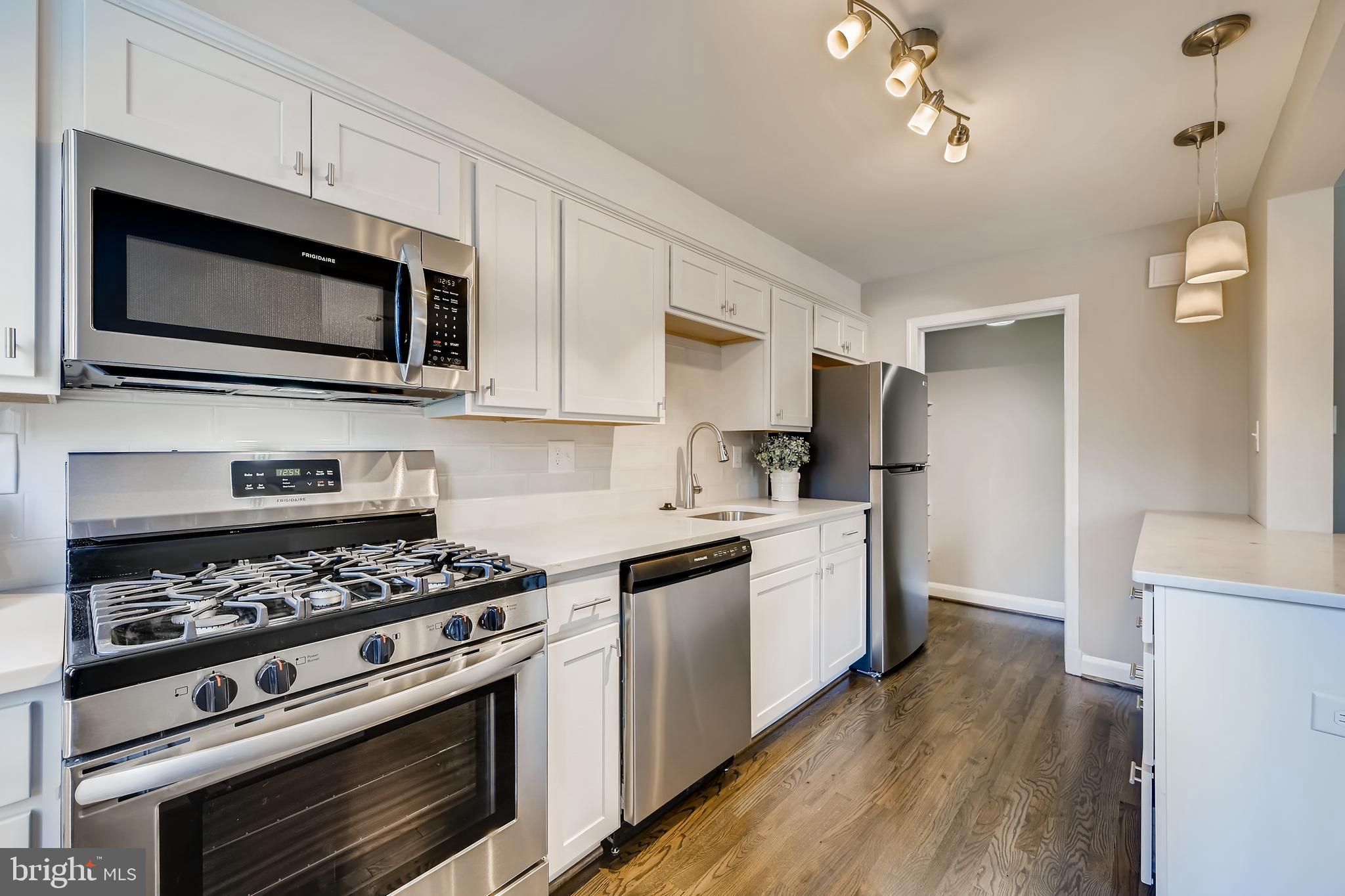 1552 Clairidge Road Baltimore, MD 21207 - Photo 11 of 28