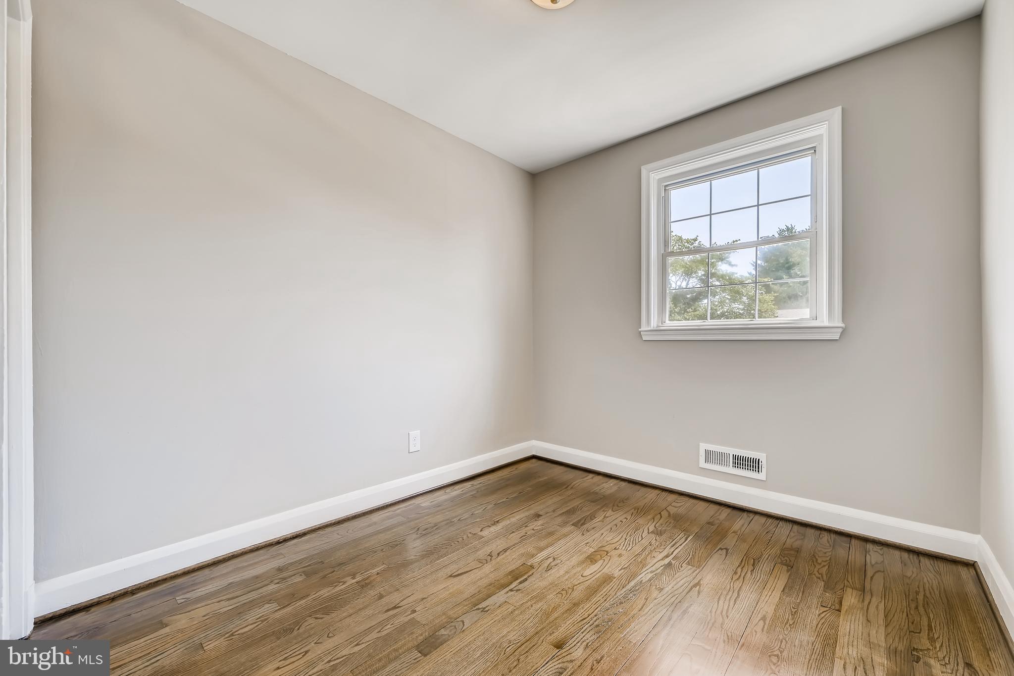 1552 Clairidge Road Baltimore, MD 21207 - Photo 19 of 28