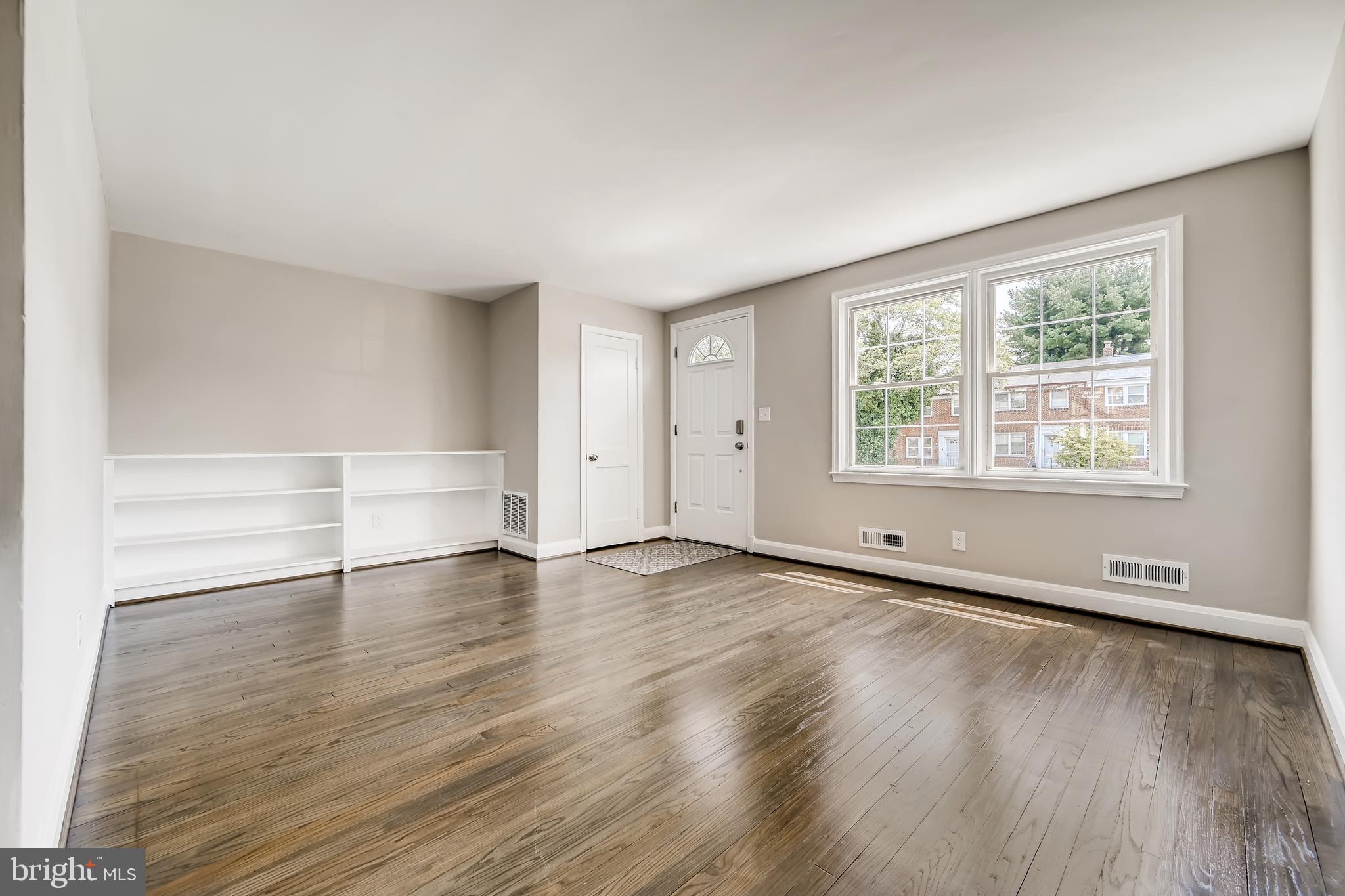 1552 Clairidge Road Baltimore, MD 21207 - Photo 4 of 28