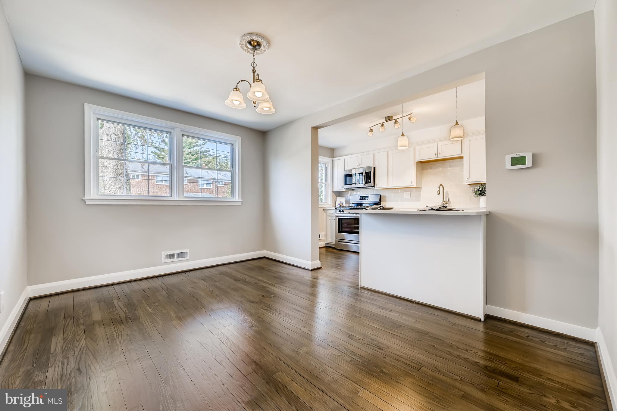 1552 Clairidge Road Baltimore, MD 21207 - Photo 7 of 28