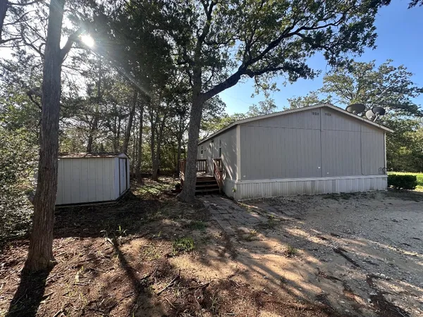 $1,400 | 302 Lone Star Road, Unit B, Bastrop, TX 78602