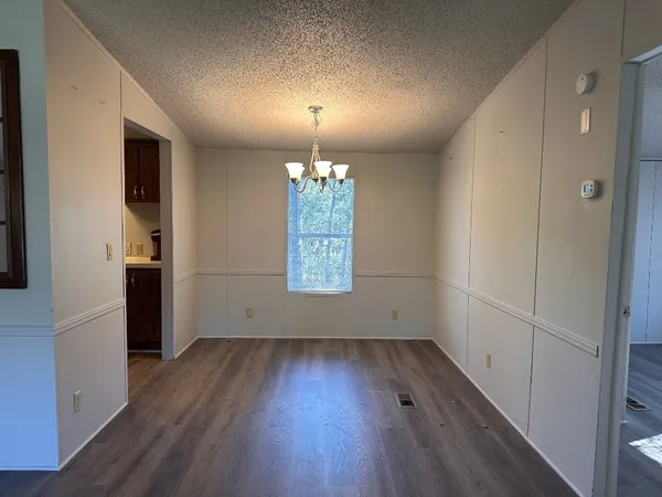 $1,400 | 302 Lone Star Road, Unit B, Bastrop, TX 78602