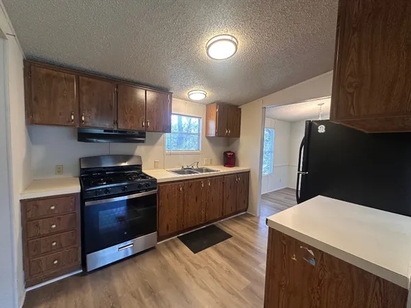 $1,400 | 302 Lone Star Road, Unit B, Bastrop, TX 78602