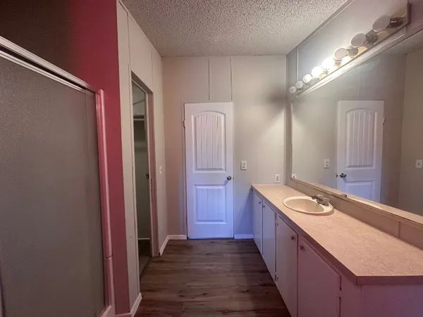 $1,400 | 302 Lone Star Road, Unit B, Bastrop, TX 78602