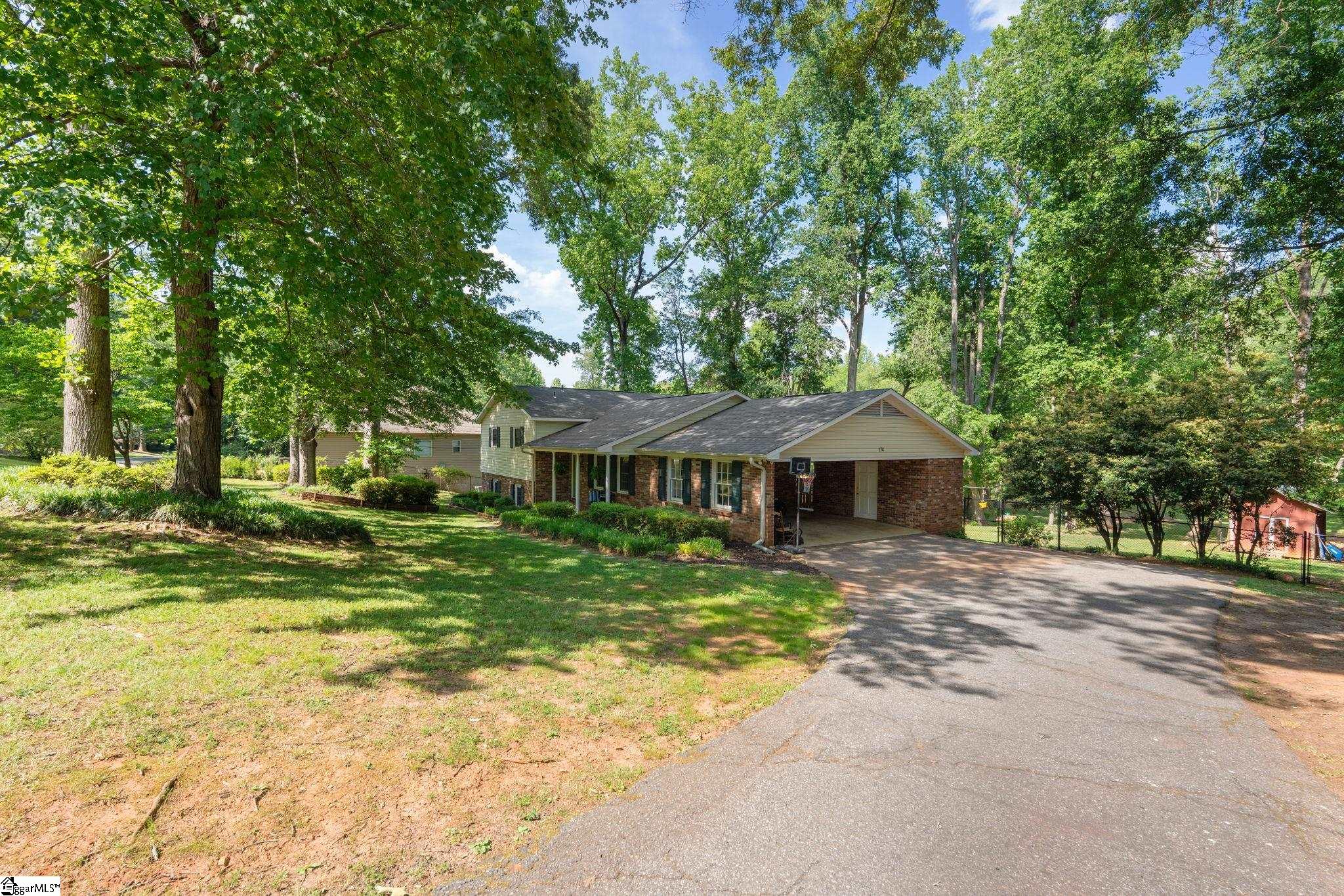 174 State Rd S-42-7423 Inman, SC 29349 - Photo 7 of 35