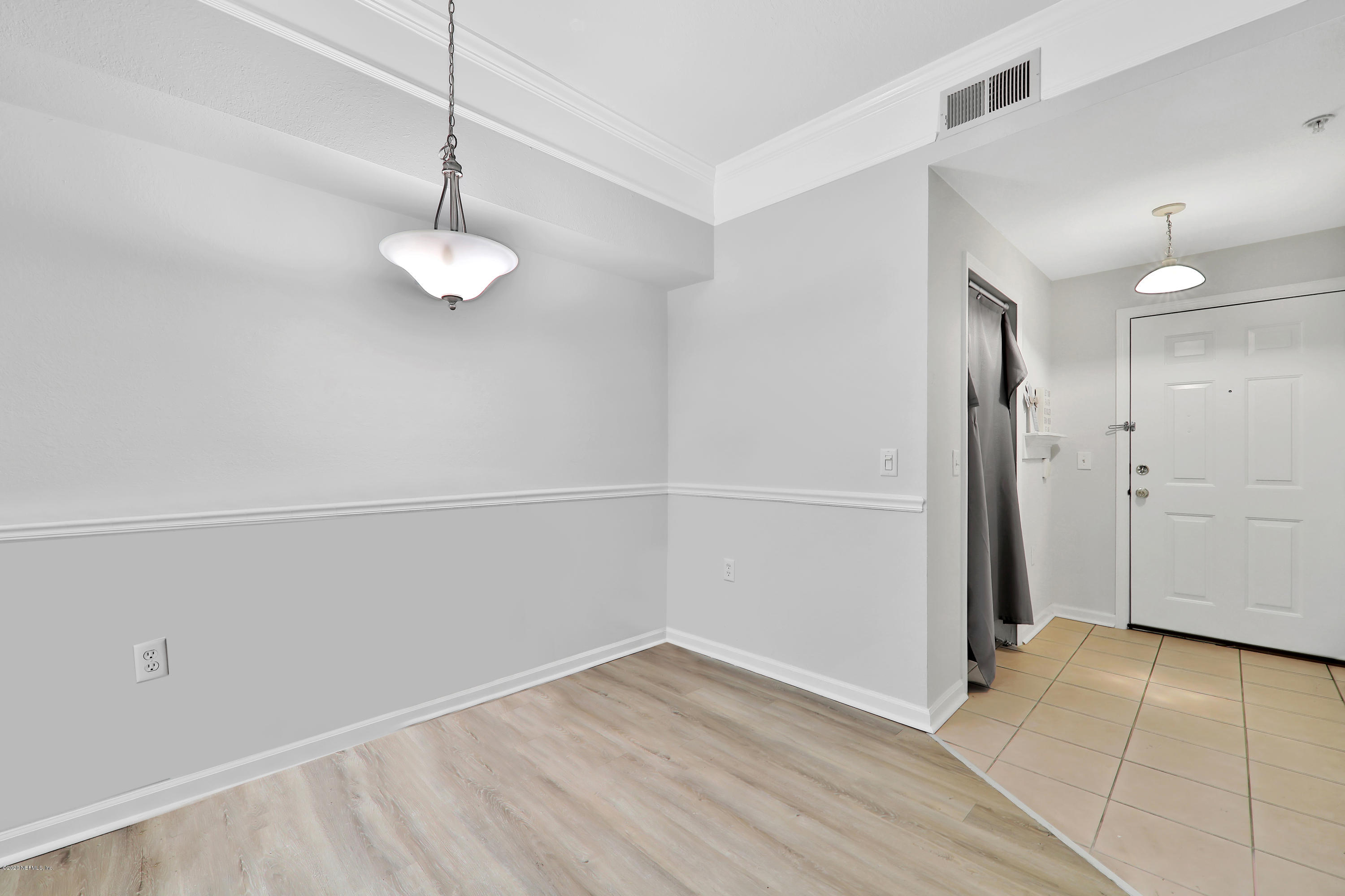 8550 Touchton Road, Unit 514 Jacksonville, FL 32216 - Photo 3 of 18 Dining Area