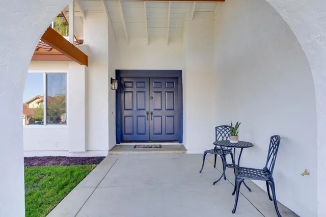 $1,799,000 | 2755 Victoria Avenue, Carlsbad, CA 92010