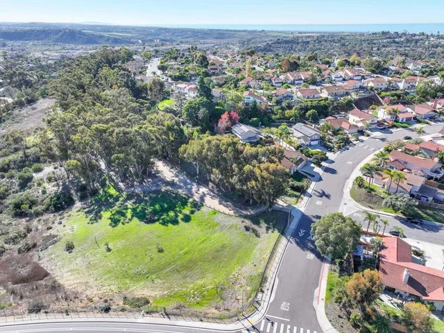 $1,799,000 | 2755 Victoria Avenue, Carlsbad, CA 92010
