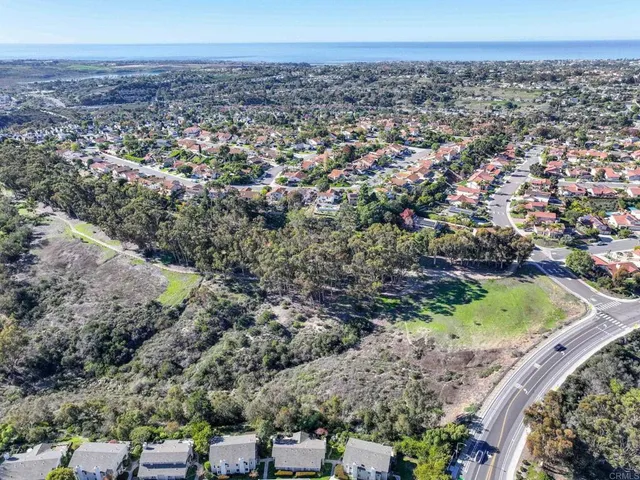 $1,799,000 | 2755 Victoria Avenue, Carlsbad, CA 92010