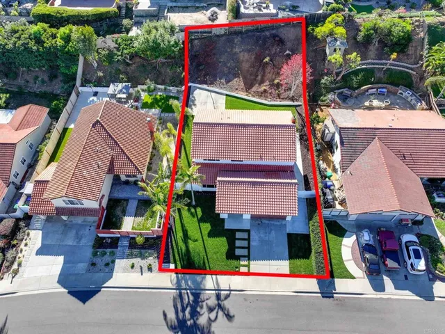 $1,799,000 | 2755 Victoria Avenue, Carlsbad, CA 92010