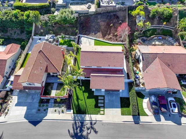 $1,799,000 | 2755 Victoria Avenue, Carlsbad, CA 92010