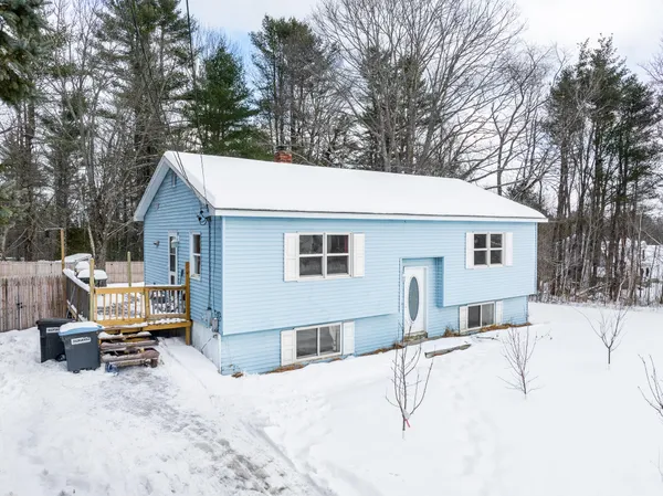 $329,000 | 1392 Carmel Road North, Hampden, ME 04444
