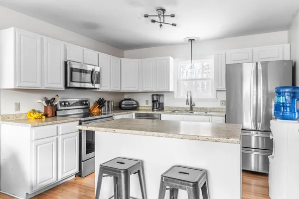 $329,000 | 1392 Carmel Road North, Hampden, ME 04444