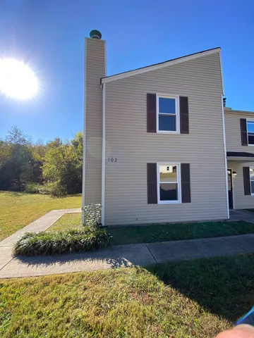 $995 | 102 Kingsbury Court, Unit A, Clarksville, TN 37040