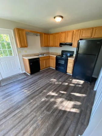 $950 | 102 Kingsbury Court, Unit A, Clarksville, TN 37040