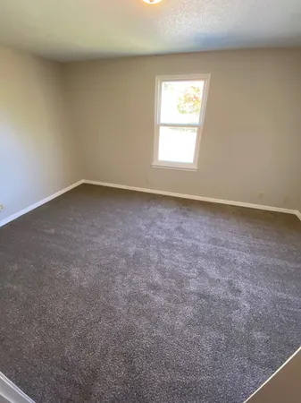 $950 | 102 Kingsbury Court, Unit A, Clarksville, TN 37040