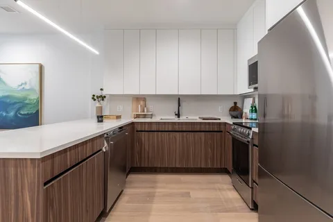$1,390,000 | 1395 Washington Street, Unit PH603, Boston, MA 02118