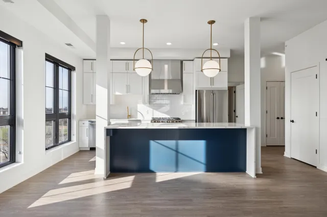 $6,152 | 4917 Eden Avenue, Unit 718, Edina, MN 55424