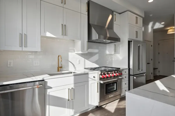 $6,152 | 4917 Eden Avenue, Unit 718, Edina, MN 55424