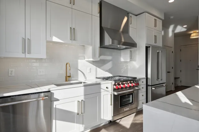 $6,152 | 4917 Eden Avenue, Unit 718, Edina, MN 55424