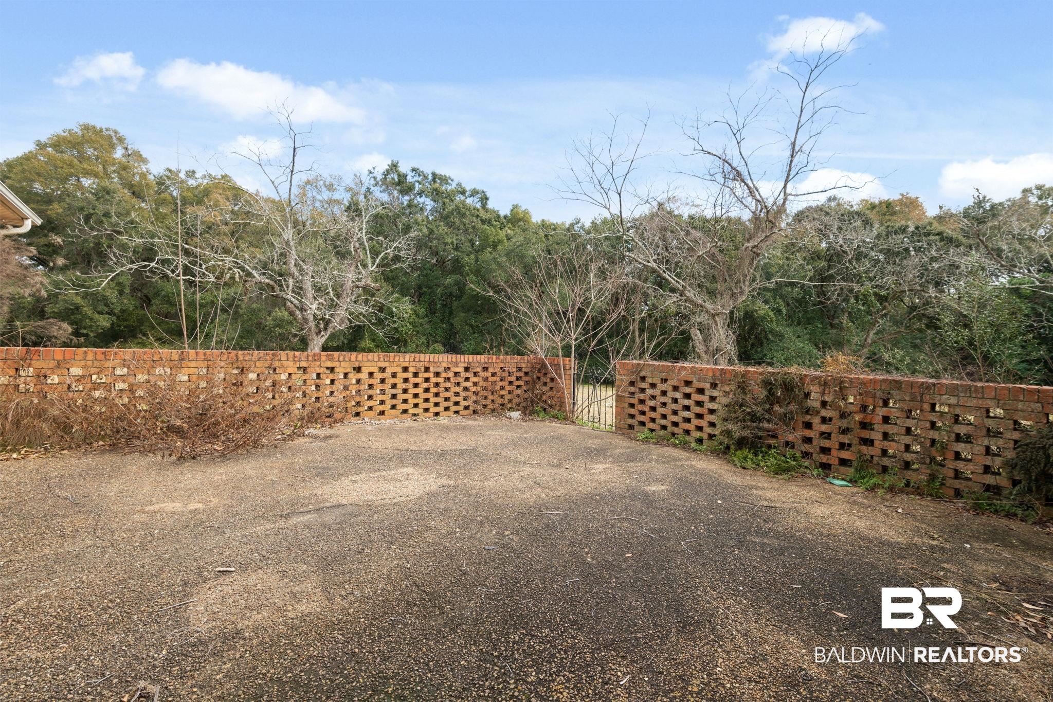 6261 Old Pascagoula Road Theodore, AL 36582 - Photo 4 of 29 View of yard