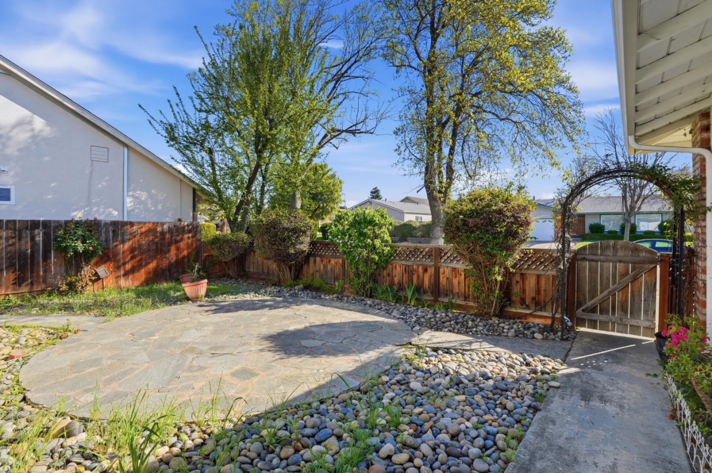 1454 Arlington Road Livermore, CA 94551 - Photo 38 of 44