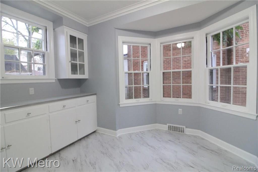 15361 Stahelin Road Detroit, MI 48223 - Photo 10 of 33 Gallery Image 10
