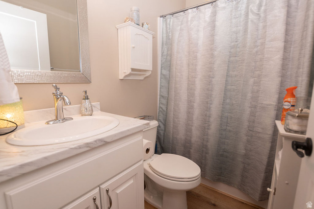 745 East 885 North Beaver, UT 84713 - Photo 24 of 50 Full bathroom with vanity and light wood-type flooring