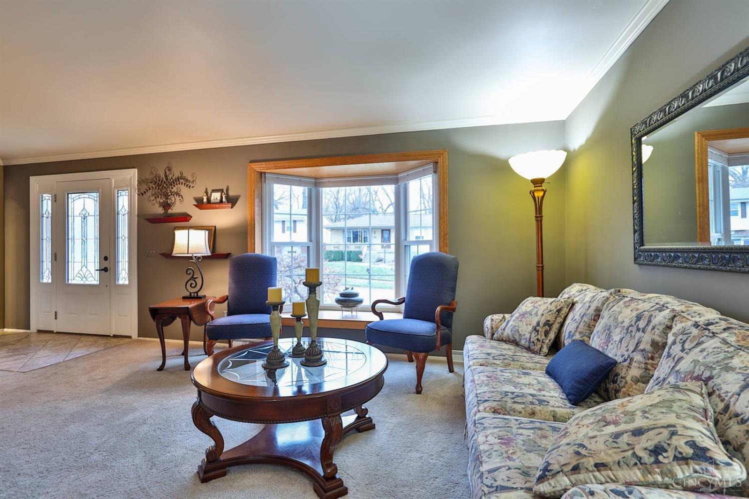1289 Linneman Road Cincinnati, OH 45238 - Photo 7 of 43 Gallery Image 7