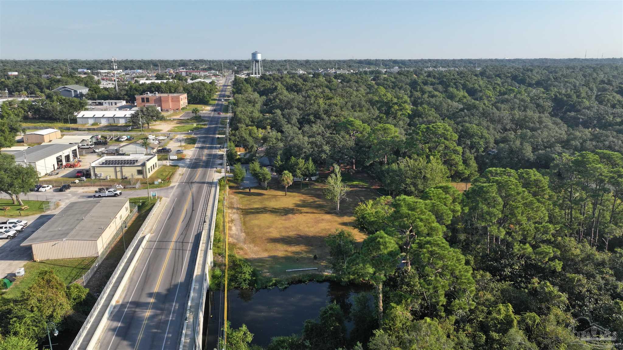 610 South Old Corry Field Road Pensacola, FL 32507 - Photo 5 of 72 a view of a city
