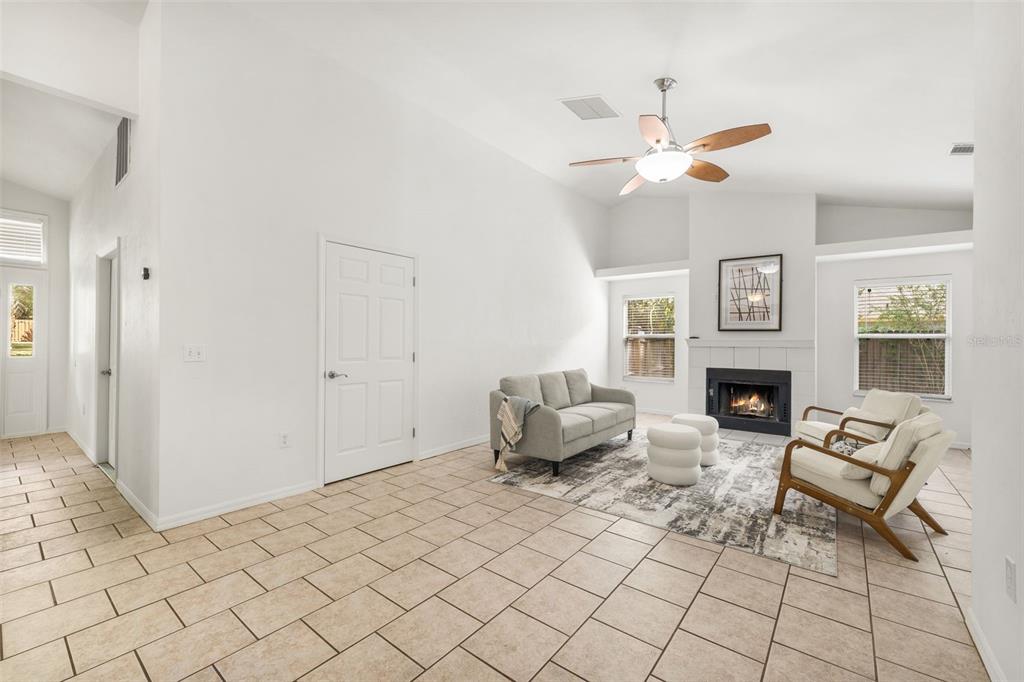 6220 Southwest 81 Street Gainesville, FL 32608 - Photo 7 of 39
