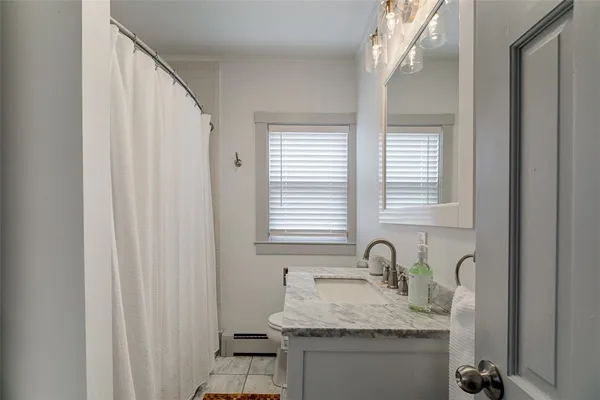 $8,000 | 7 Division Street, Newport, RI 02840