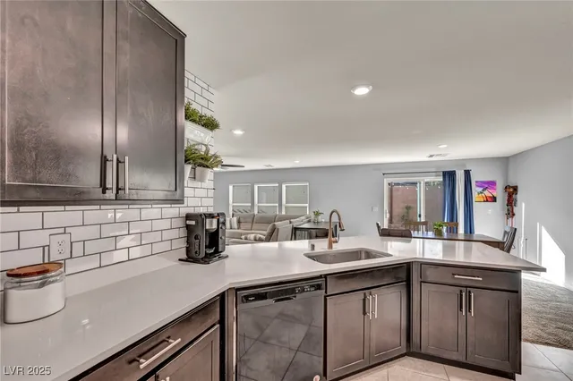 $525,000 | 10283 Massachusetts Lane, Las Vegas, NV 89141