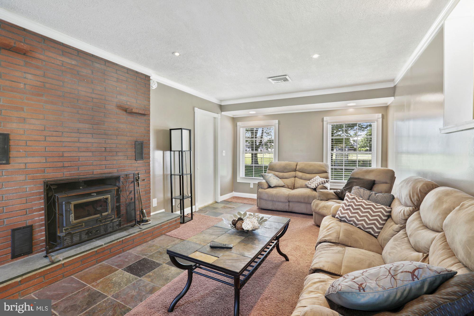 1714 Columbus Road Burlington, NJ 08016 - Photo 6 of 23