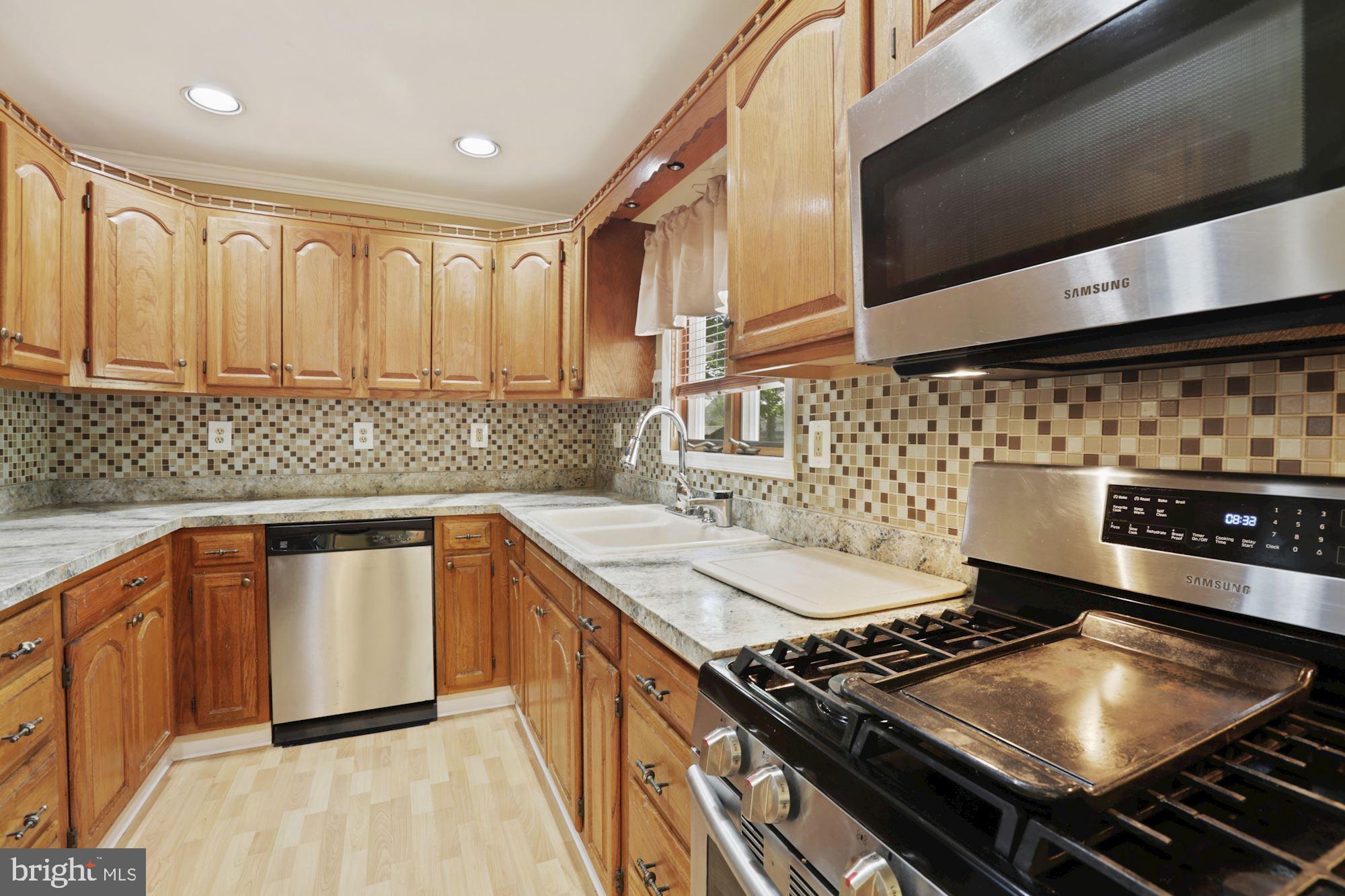 1714 Columbus Road Burlington, NJ 08016 - Photo 7 of 23