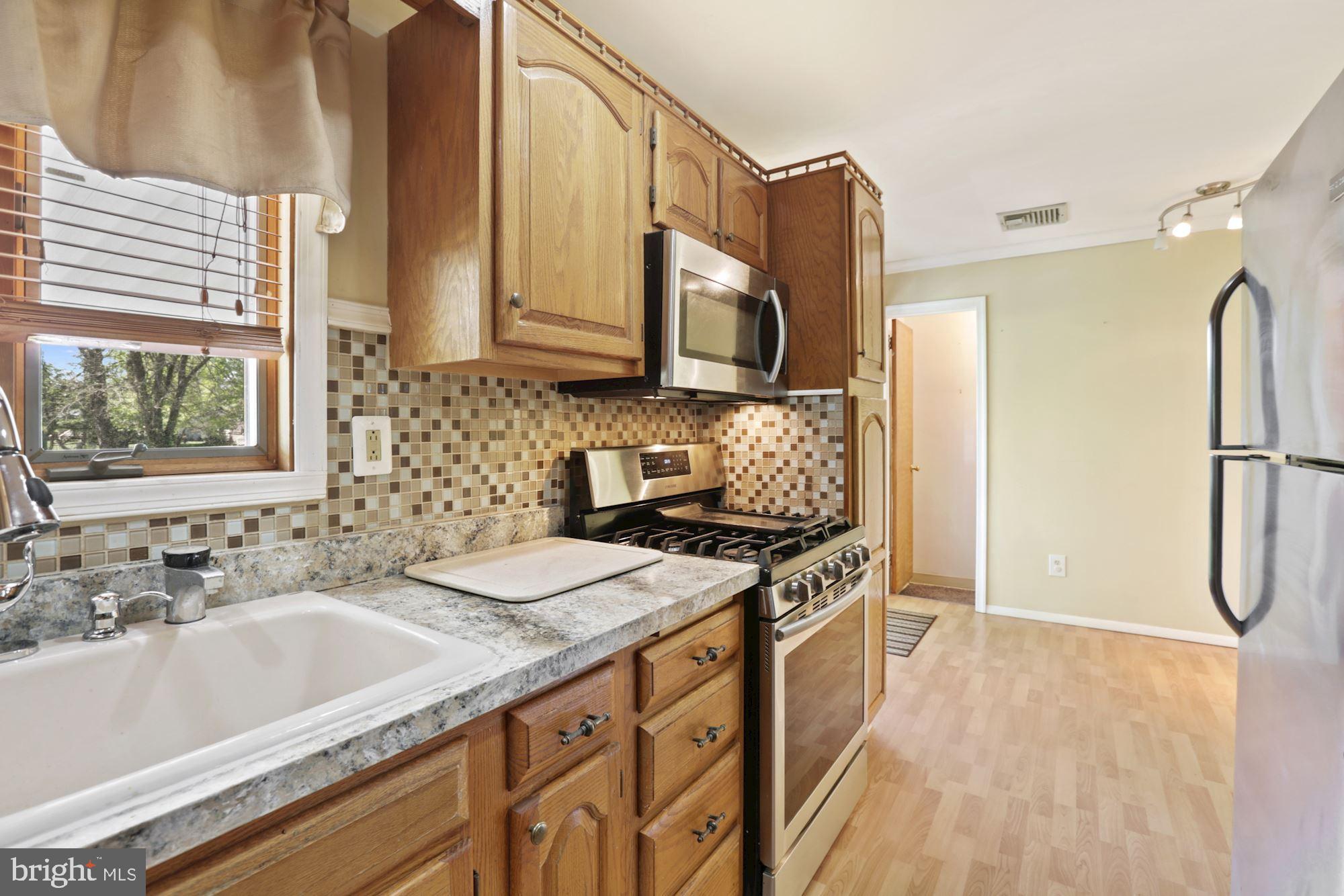 1714 Columbus Road Burlington, NJ 08016 - Photo 9 of 23