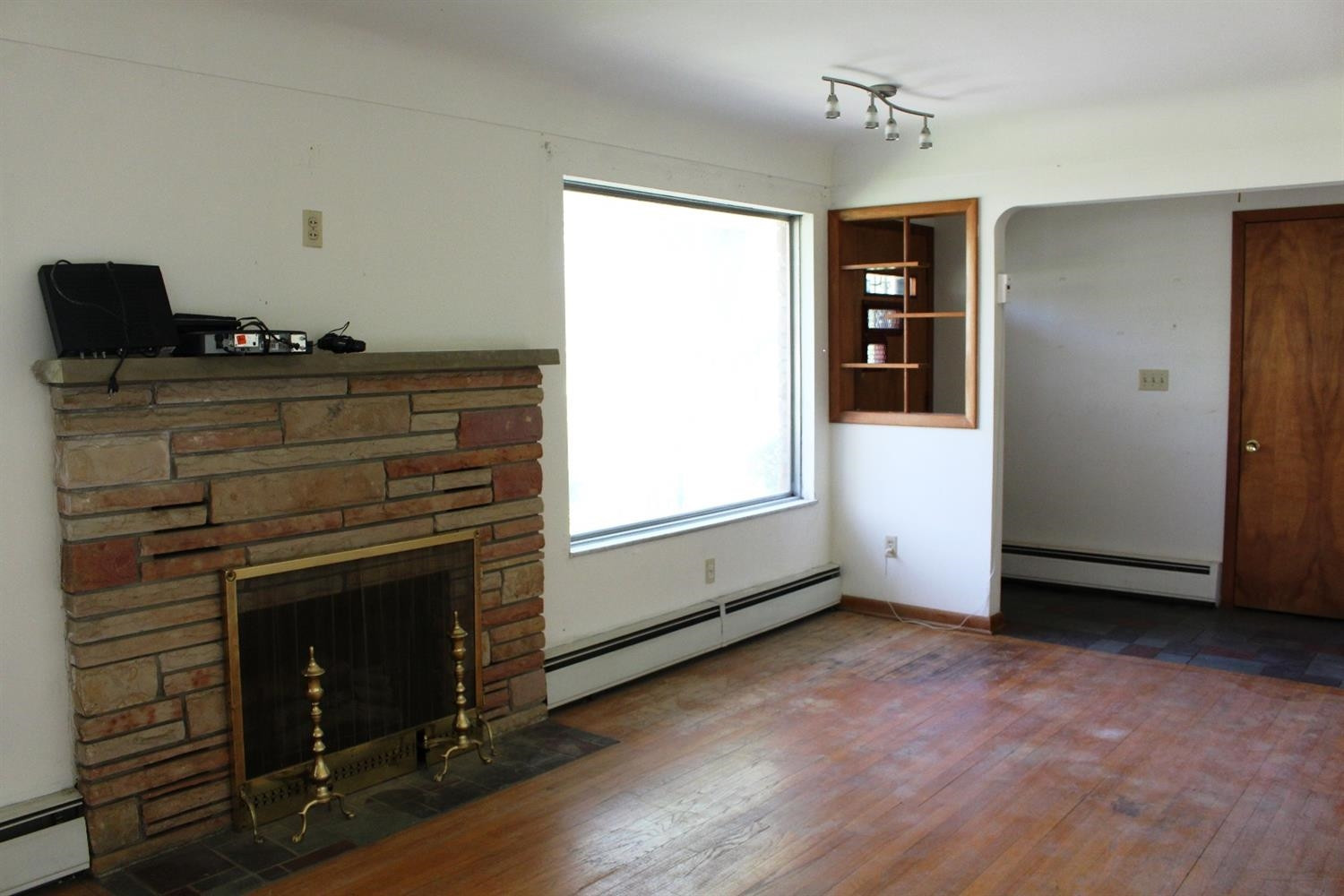 685 West Clark Road Ypsilanti, MI 48198 - Photo 4 of 10 Photo 4