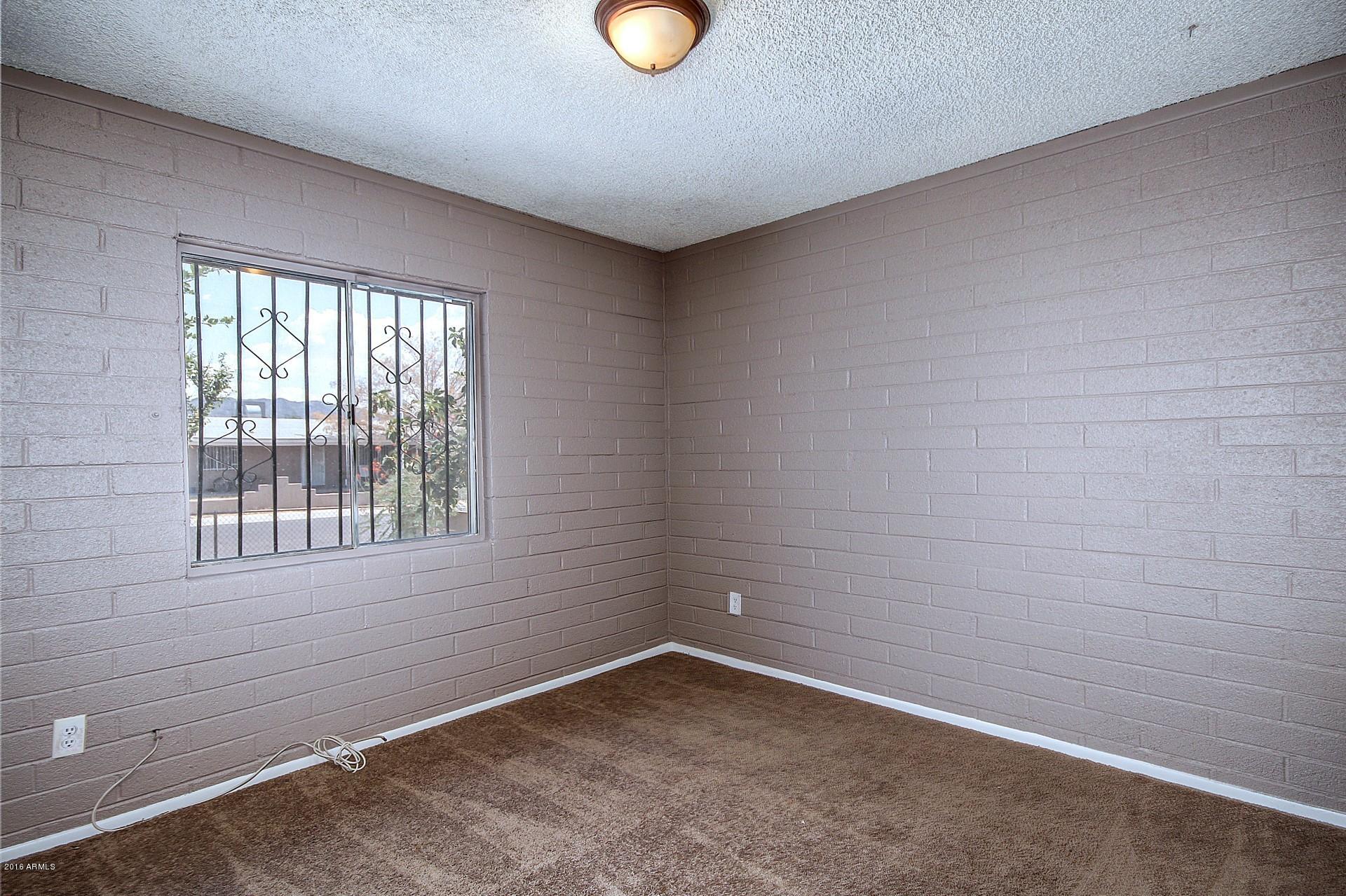 1518 West Darrel Road Phoenix, AZ 85041 - Photo 8 of 24 0008-Darrel (8)